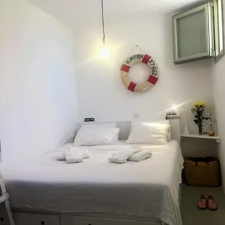 Boutique House With Sea View In Santa Maria Hébergement de vacances *