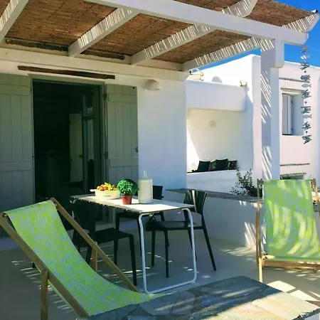 Boutique House With Sea View In Santa Maria 度假居